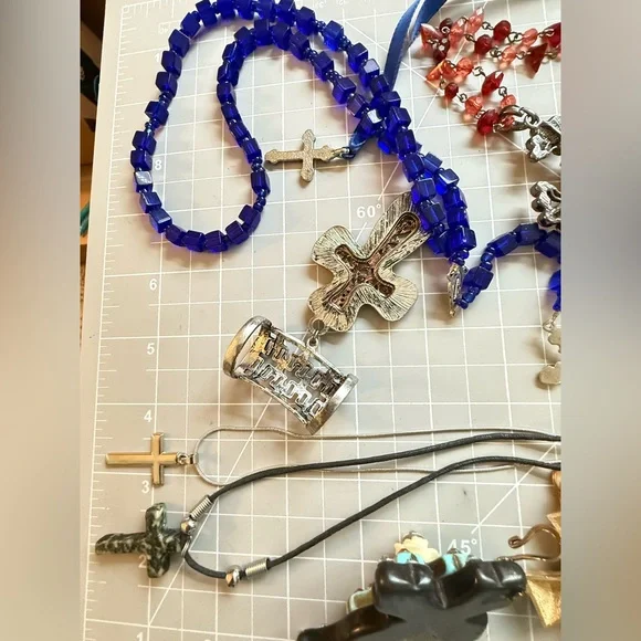 Vintage Christian Cross Jewelry Repurpose Lot - Picture 14 of 17